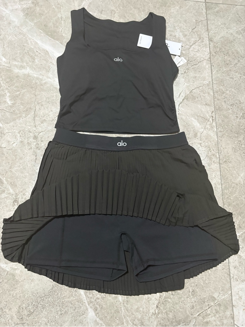 ALO Yoga Black Pleated Skort with Branded Waistband - Picture 2 of 5